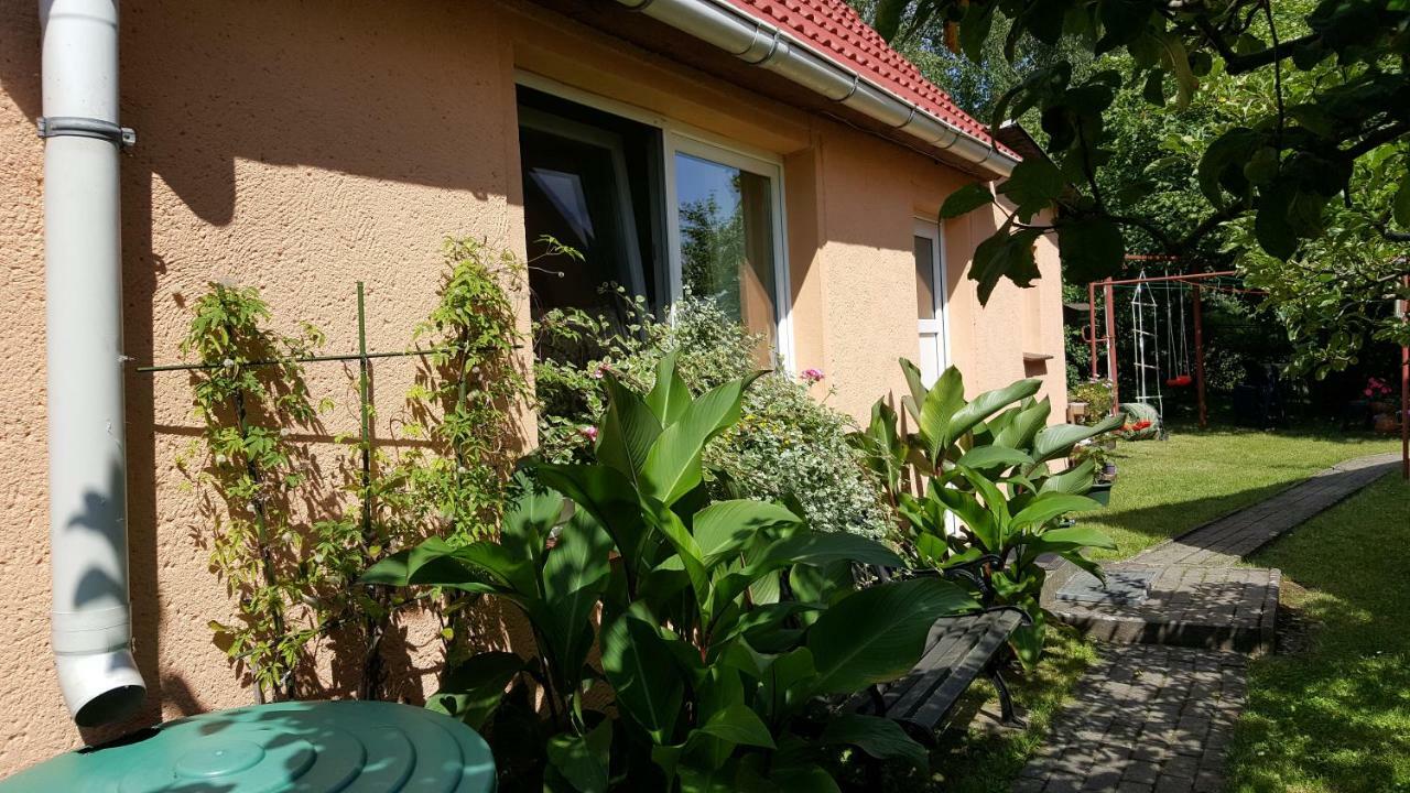 Uns Luett Hus Villa Krakow am See Buitenkant foto